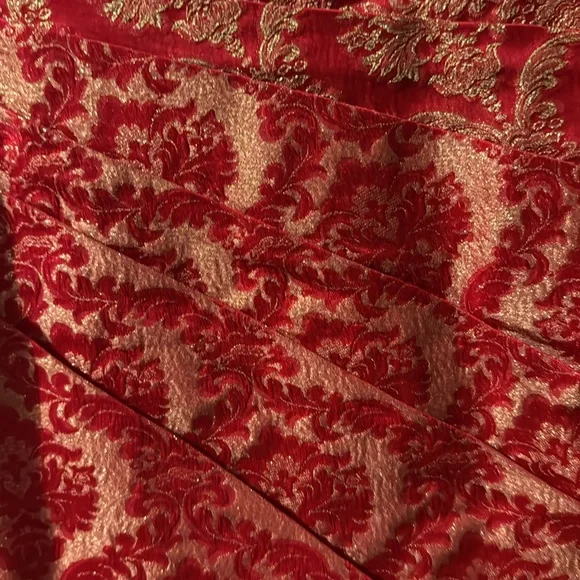 Red and gold dress - Picture 3 of 5